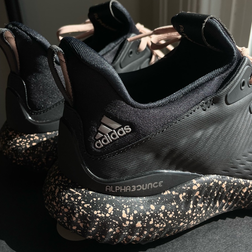 Adidas AlphaBounce Sneaker